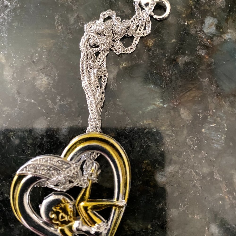 BRAND NEW  BETTY BOOP NECKACE